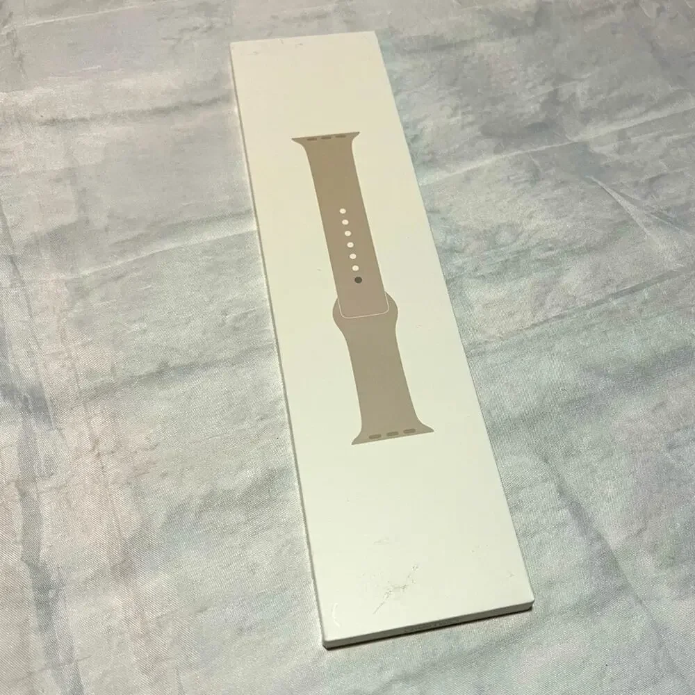 Apple Watch 8 Band NIB M/L